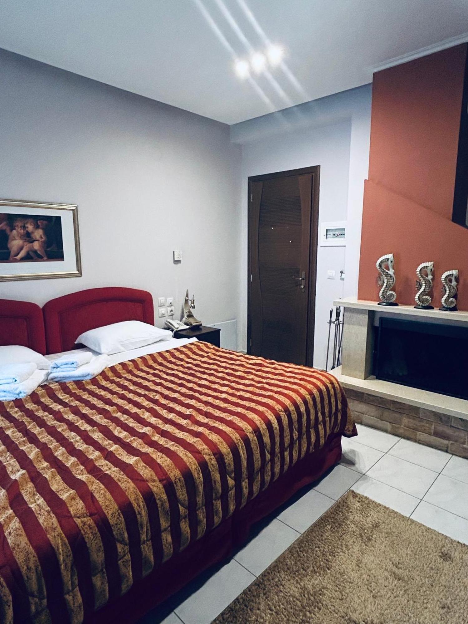 Hotel Athina Loutraki  Exterior photo