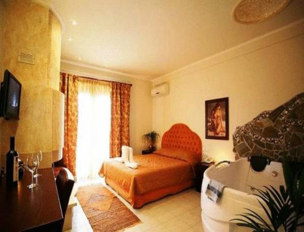 Hotel Athina Loutraki  Exterior photo